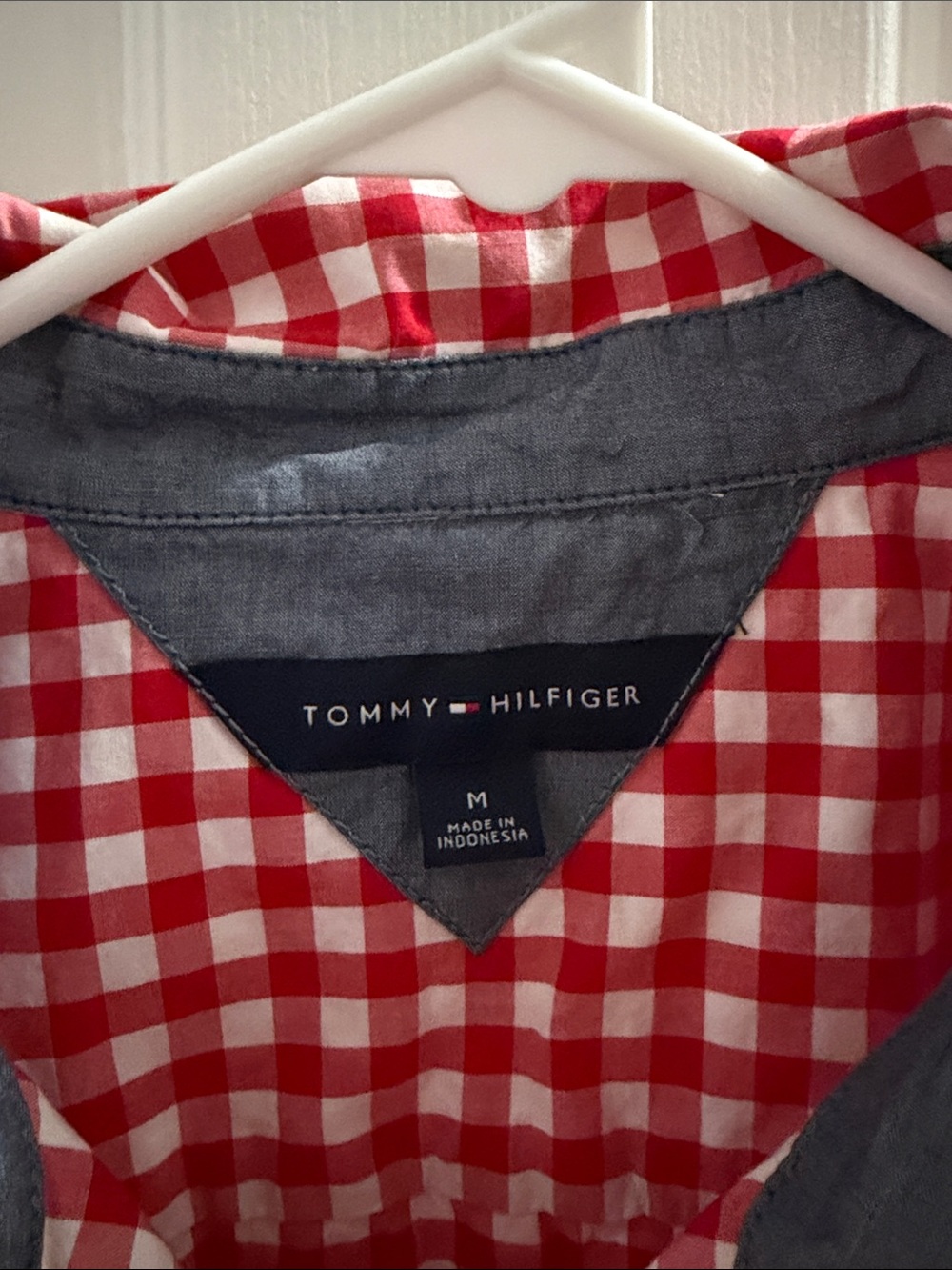 Tommy Hilfiger Red & White Gingham Sleeveless Button-Up Top - Picture 5 of 6